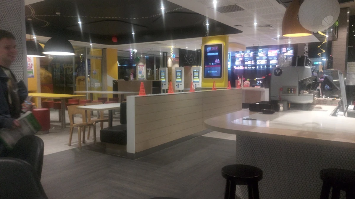 Vibe, McDonald's Wadalba