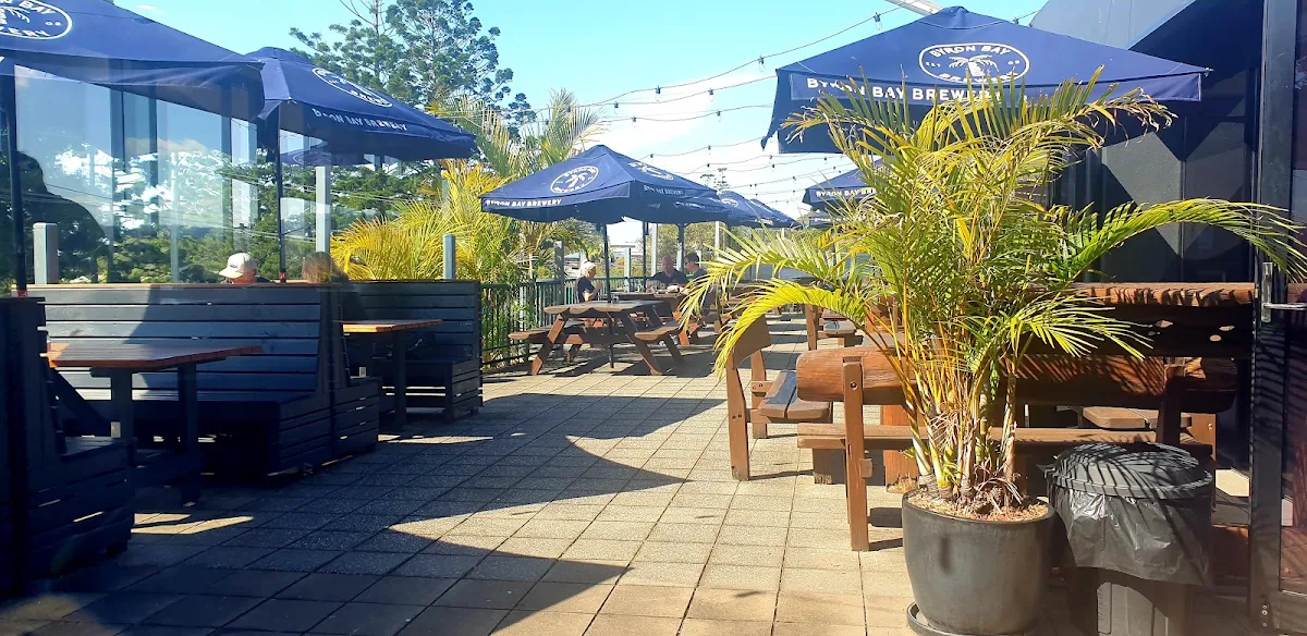 Vibe, Seaview Tavern