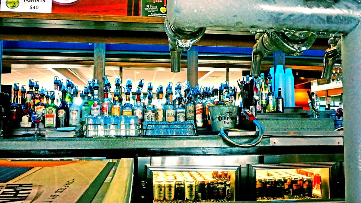 Vibe, Seaview Tavern