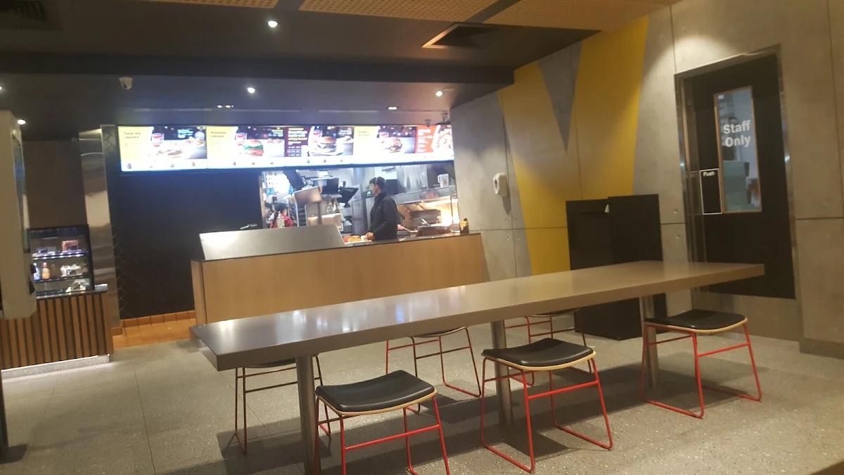 Vibe, McDonald's Kings Park