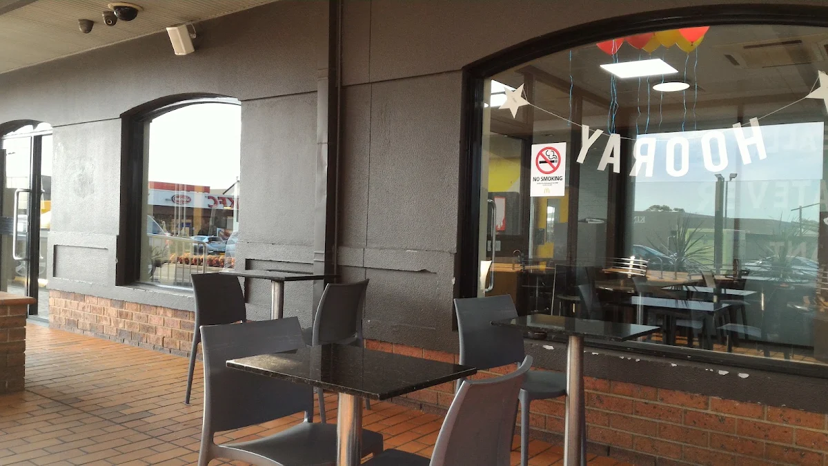 Vibe, McDonald's Kings Park
