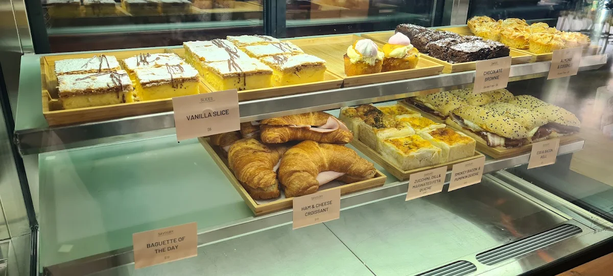Vibe, Vintage Chef Co Cafe @ Starplex