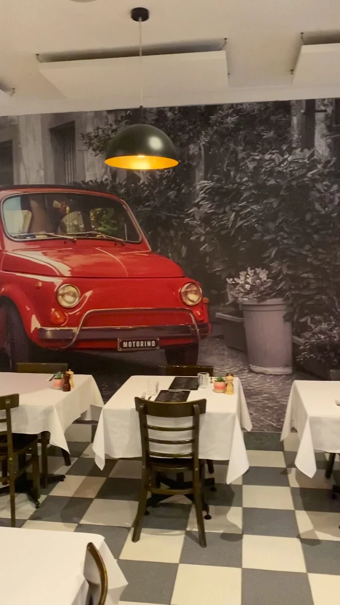 Vibe, Motorino Pizzeria