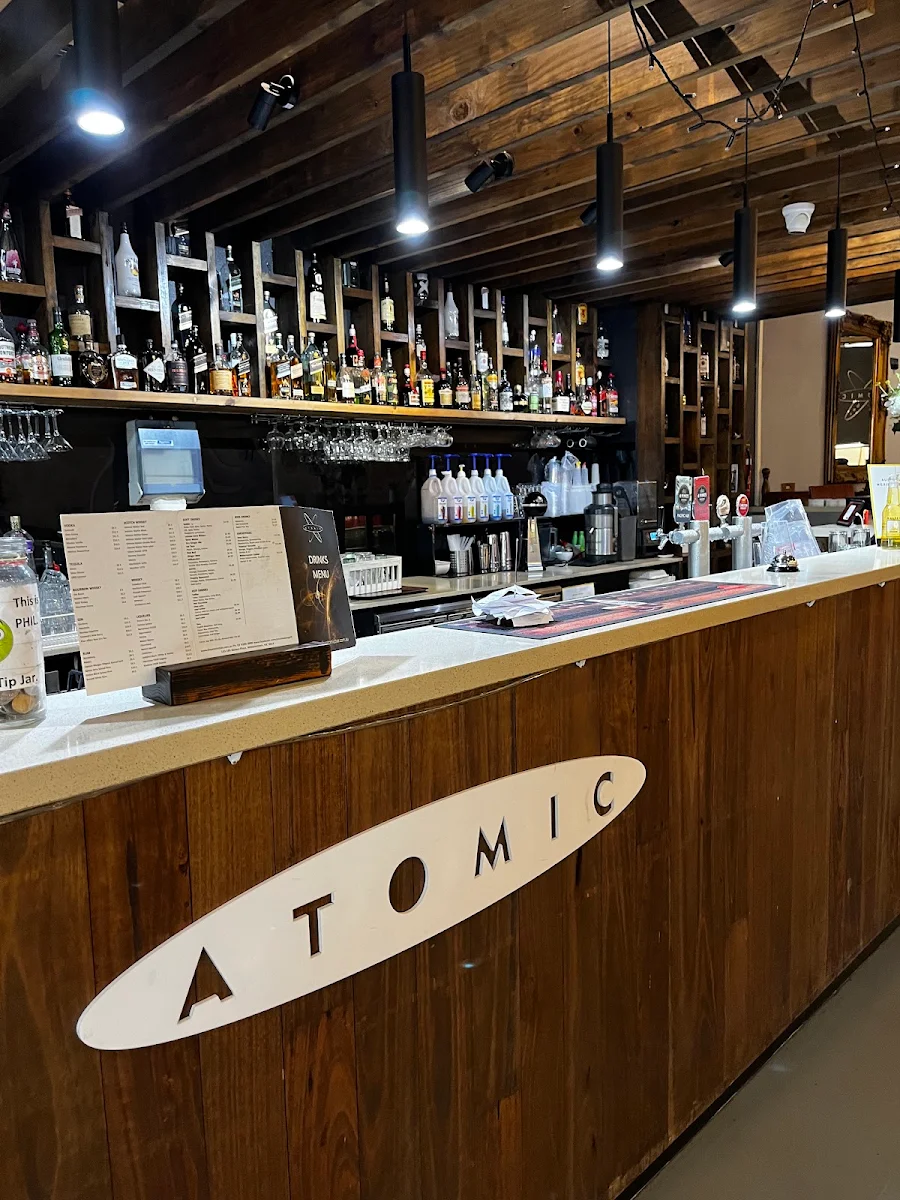 Vibe, Atomic Bar