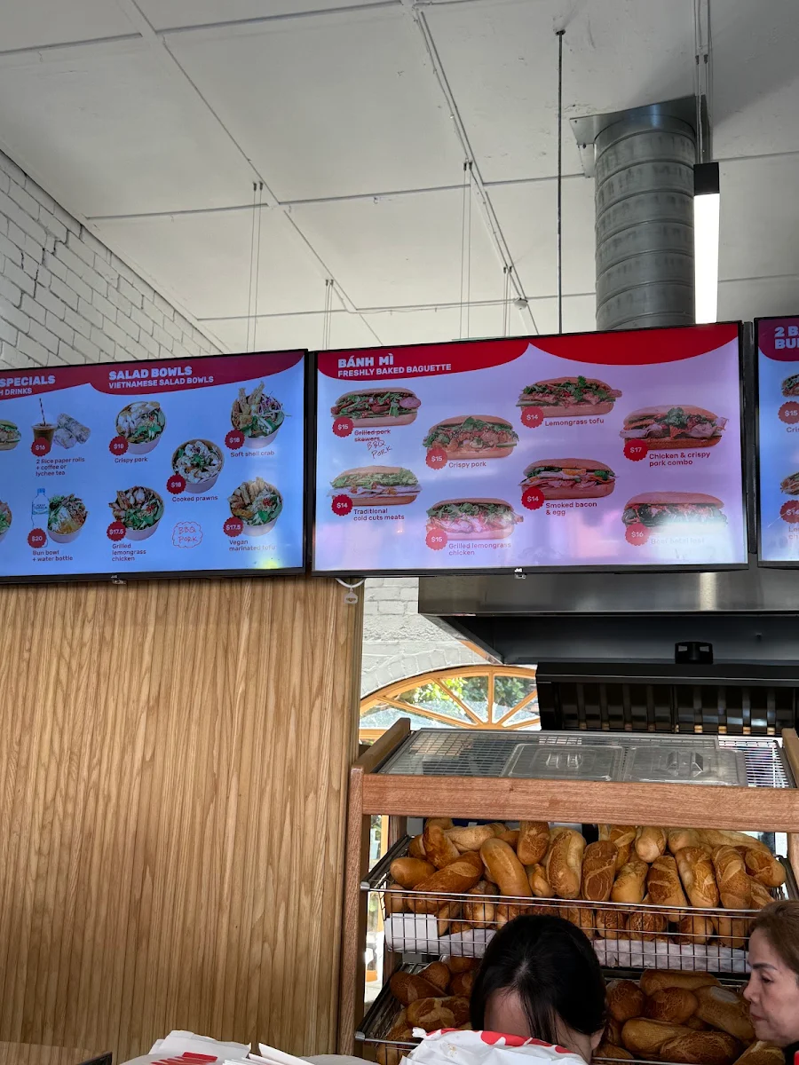 Menu, Bammi Brighton