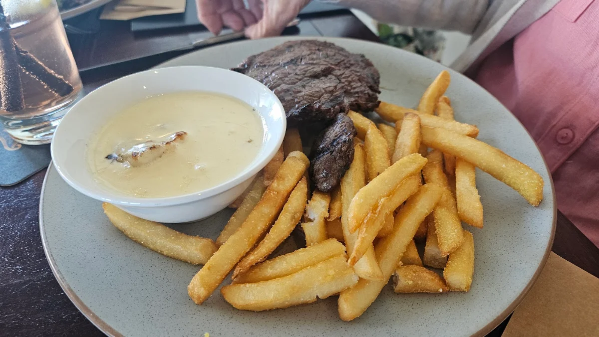 Food & drink, Ivory Waterside