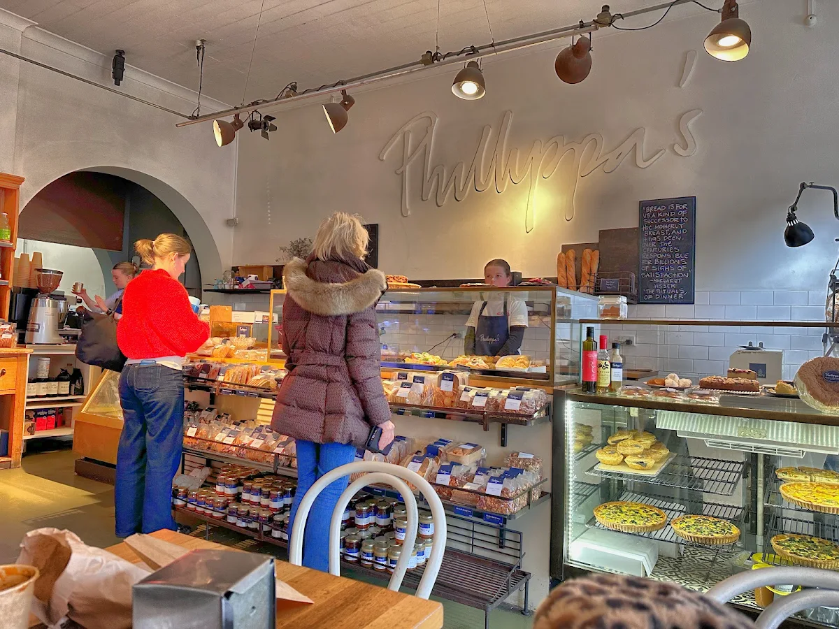 Vibe, Phillippa's Bakery