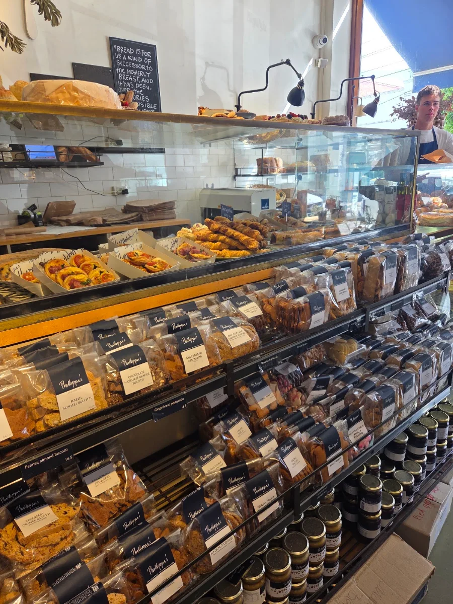 Vibe, Phillippa's Bakery