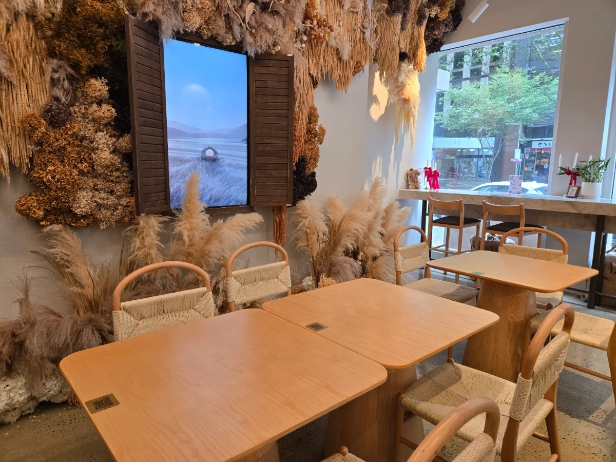 Vibe, SOAZ 22 - Melbourne's Aesthetic Brunch Cafe
