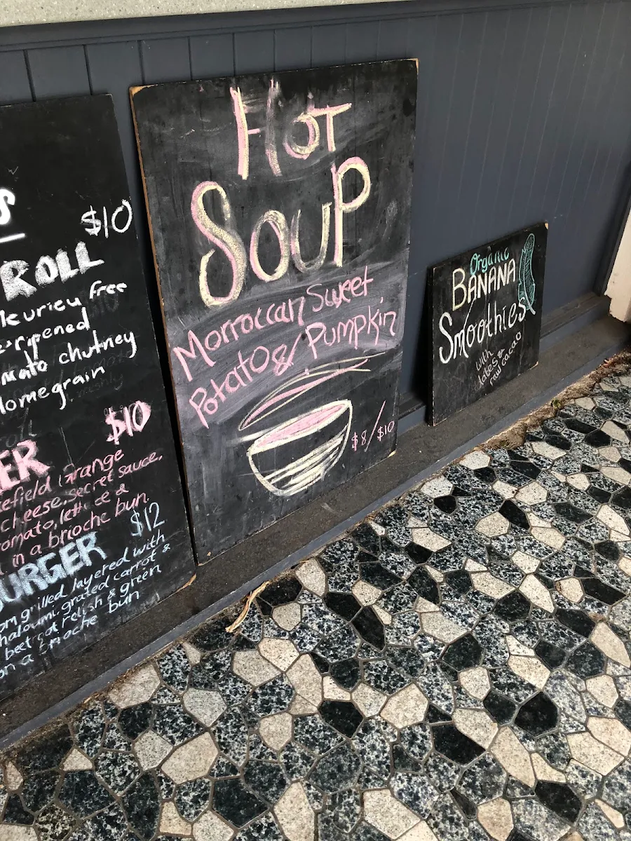 Menu, Maxwell's Grocery