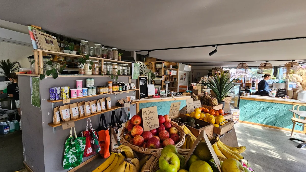 Vibe, Maxwell's Grocery