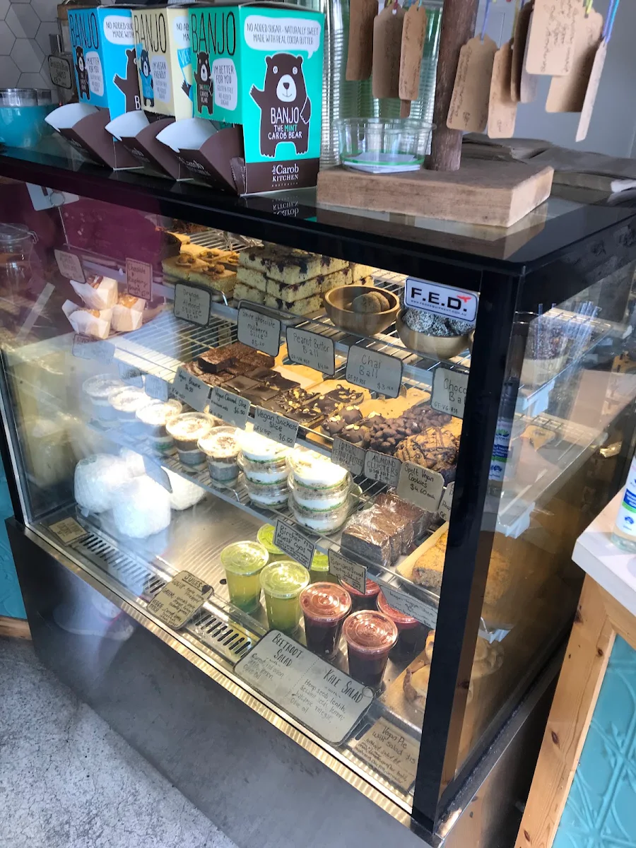 Vibe, Maxwell's Grocery