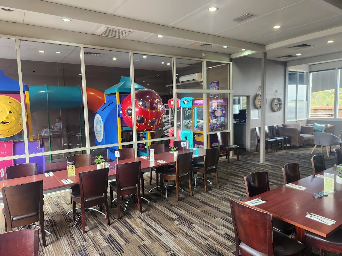Vibe, Morwell Hotel