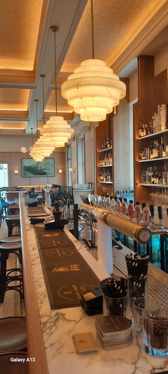 Vibe, Godby Hotel