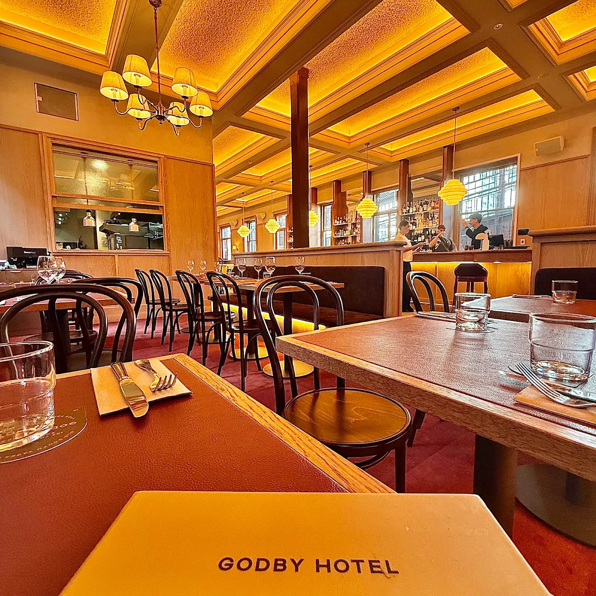 Vibe, Godby Hotel