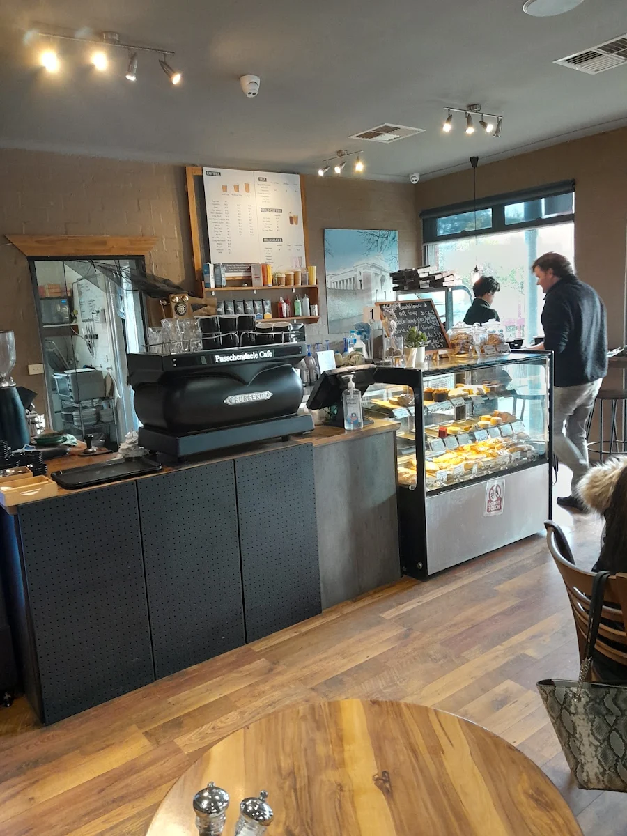 Vibe, Passchendaele Cafe
