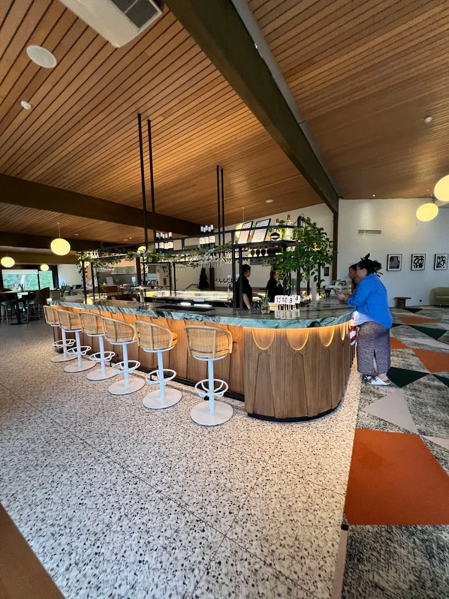 Vibe, Eden Thai Restaurant