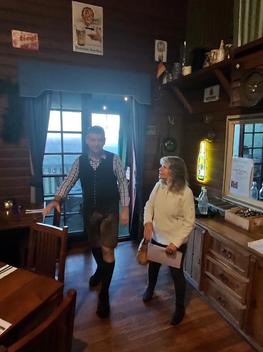 Vibe, King Ludwigs German Restaurant and Bavarian Beer Bar