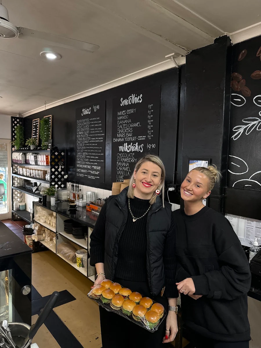 Vibe, Willes Fine Foods