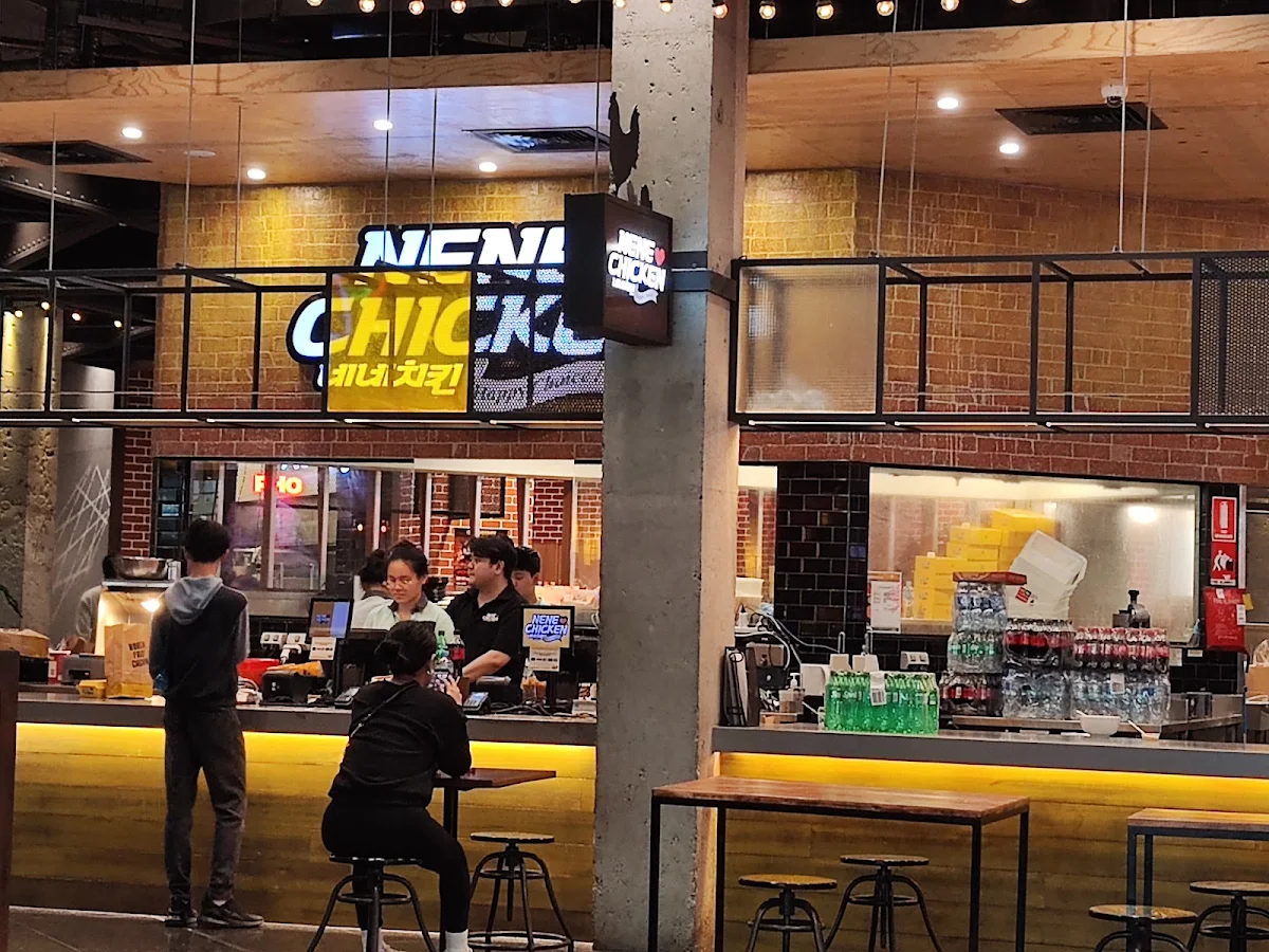 Vibe, Nene Chicken Highpoint