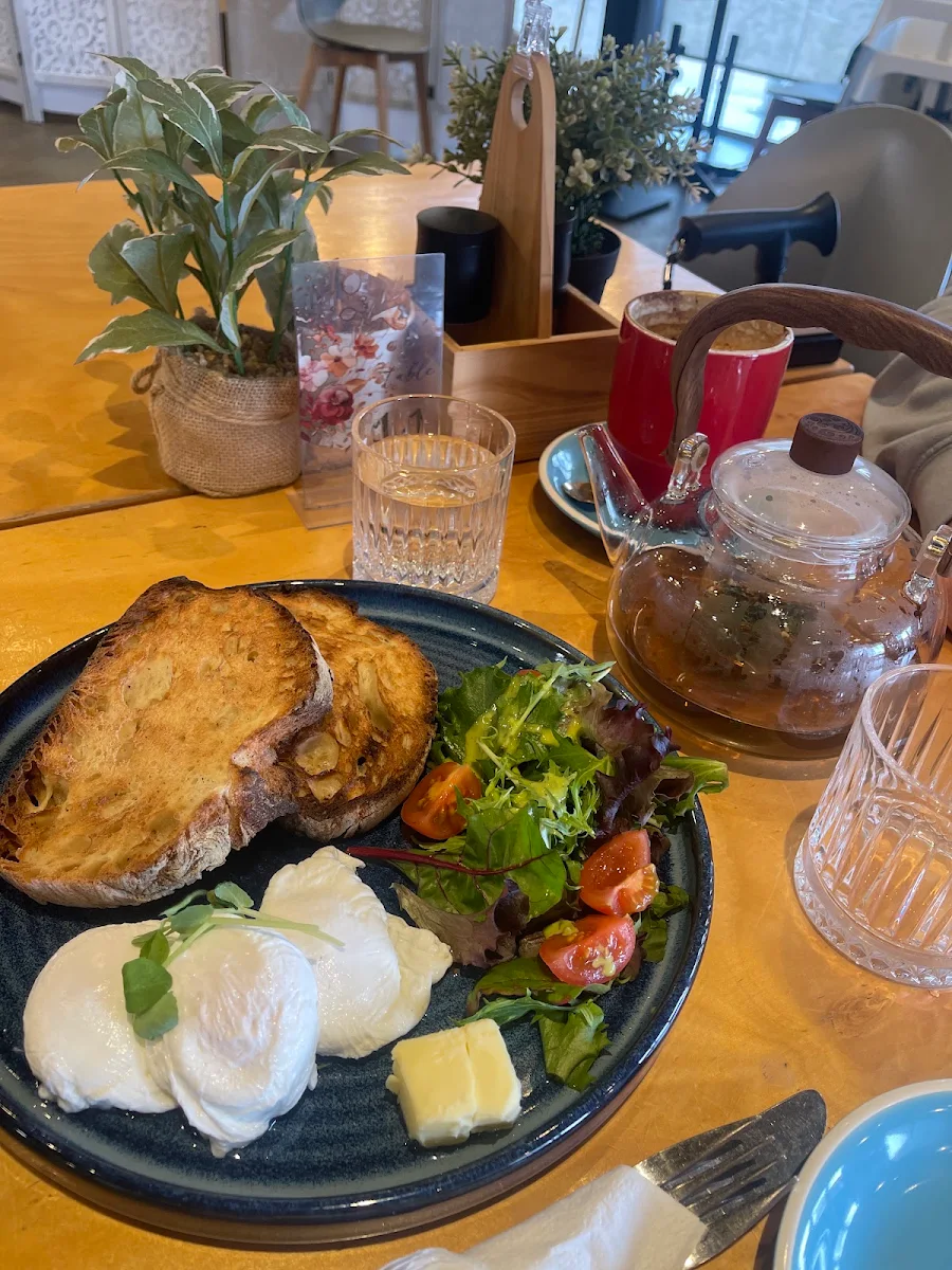 Food & drink, LOVEFOUS COFFEE & TEA