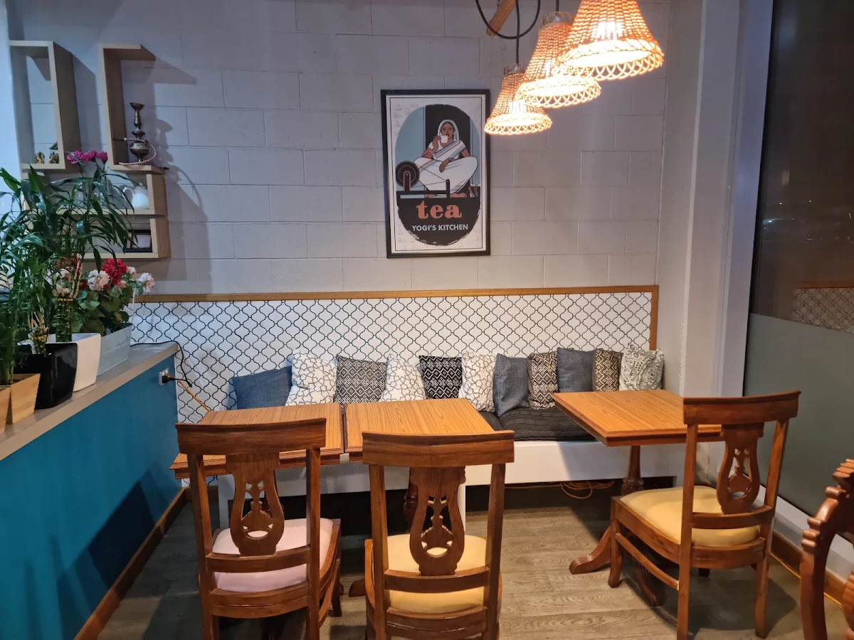 Yogis Kitchen cover