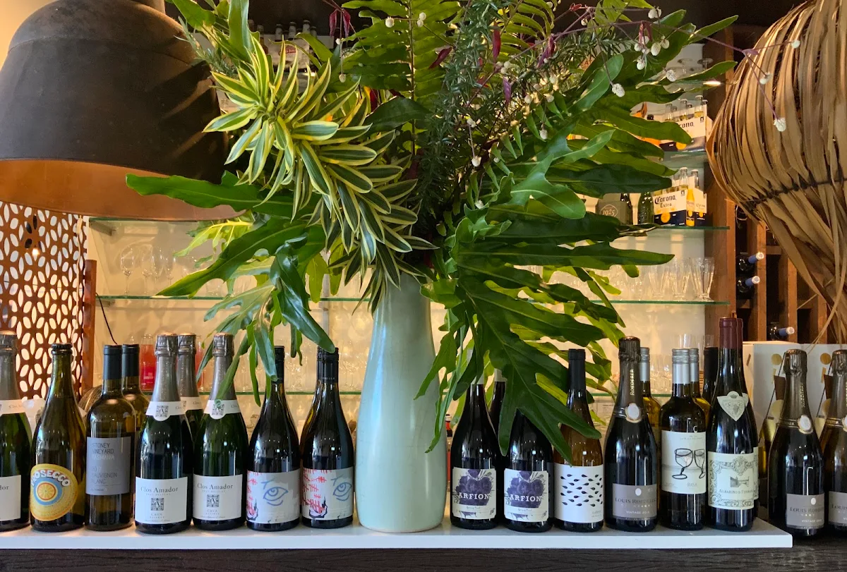 Vibe, Local Flow Eatery