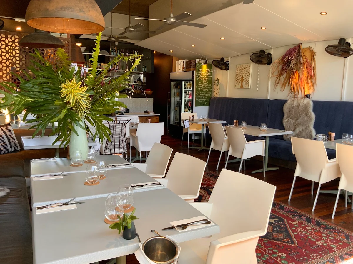 Vibe, Local Flow Eatery