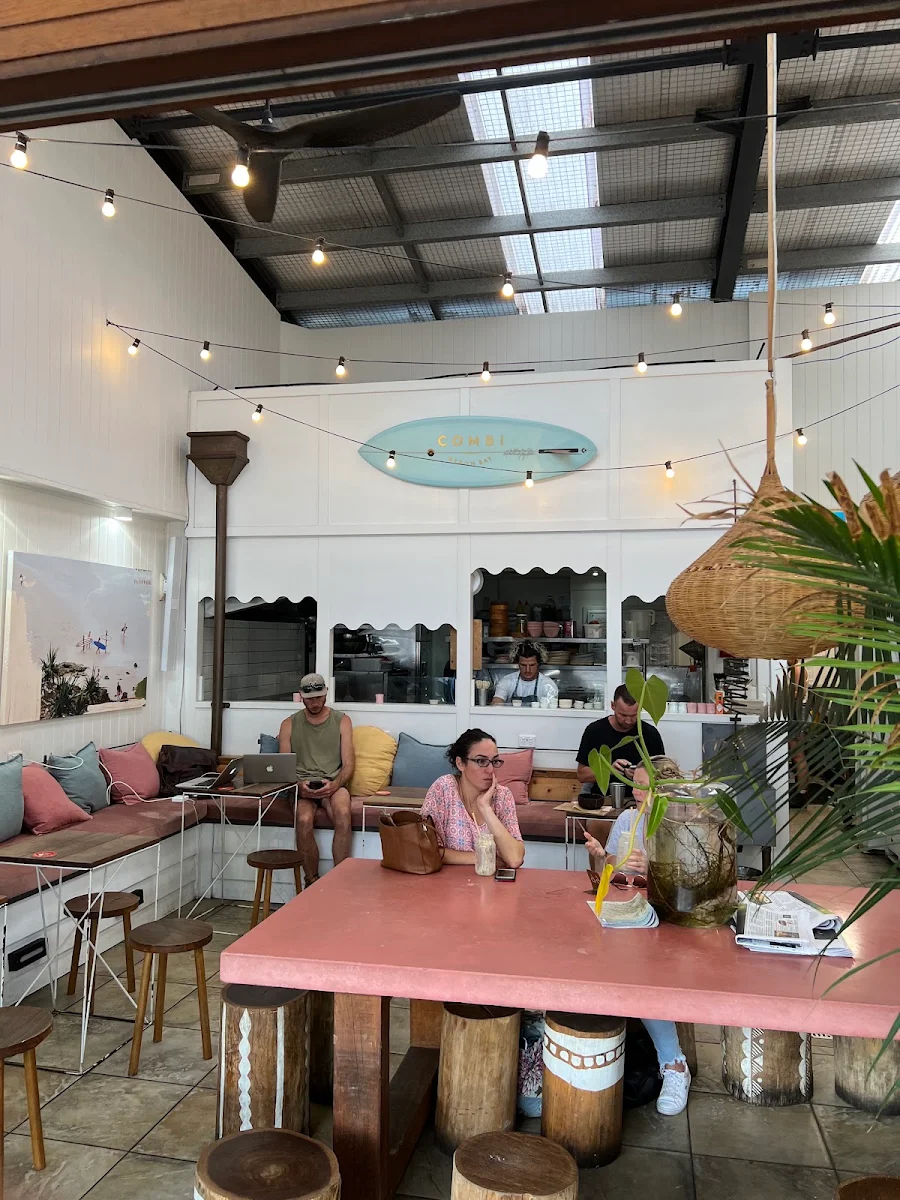 Vibe, Combi Byron Bay
