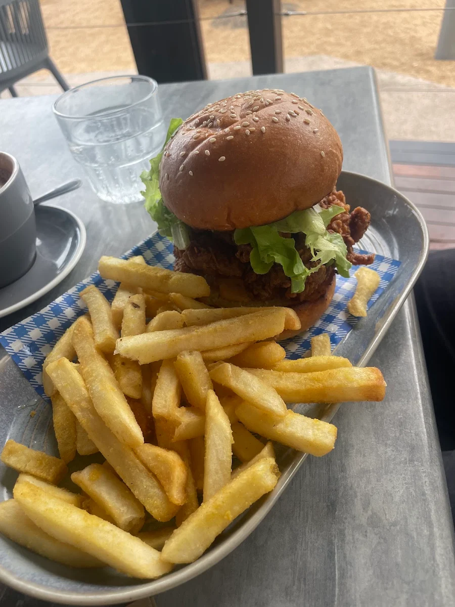 Food & drink, The Local Parklakes