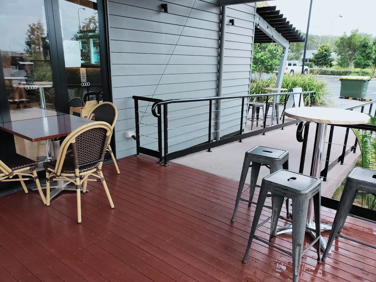 Vibe, The Local Parklakes