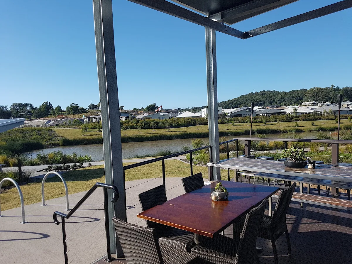 Vibe, The Local Parklakes