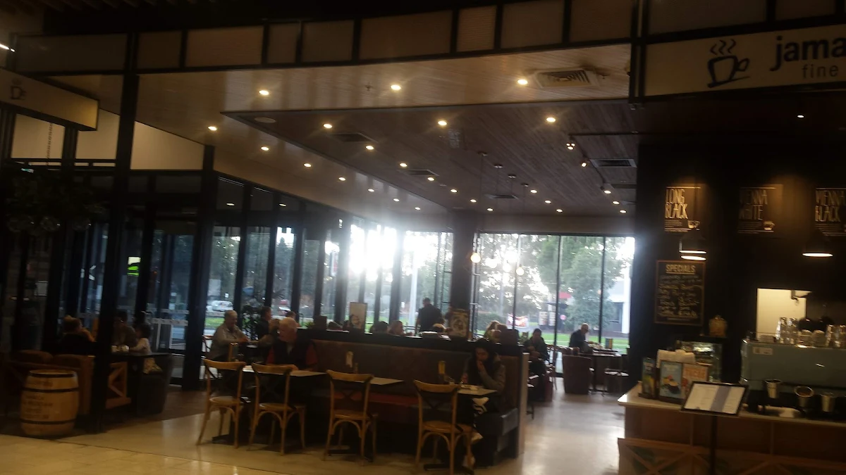 Vibe, Jamaica Blue Cranbourne Park
