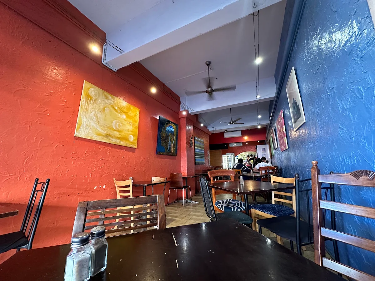 Vibe, Lillipad Cafe