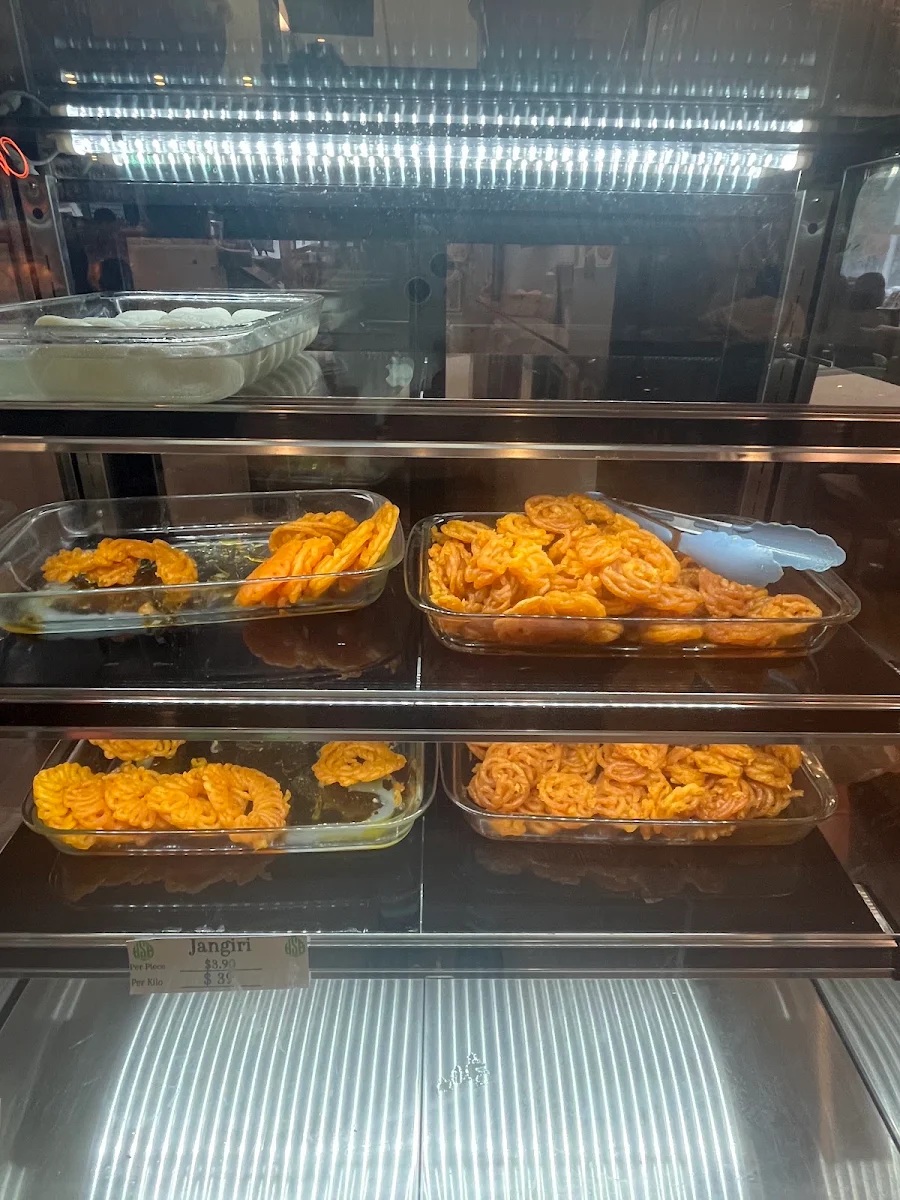 Vibe, Saravanaa Bhavan