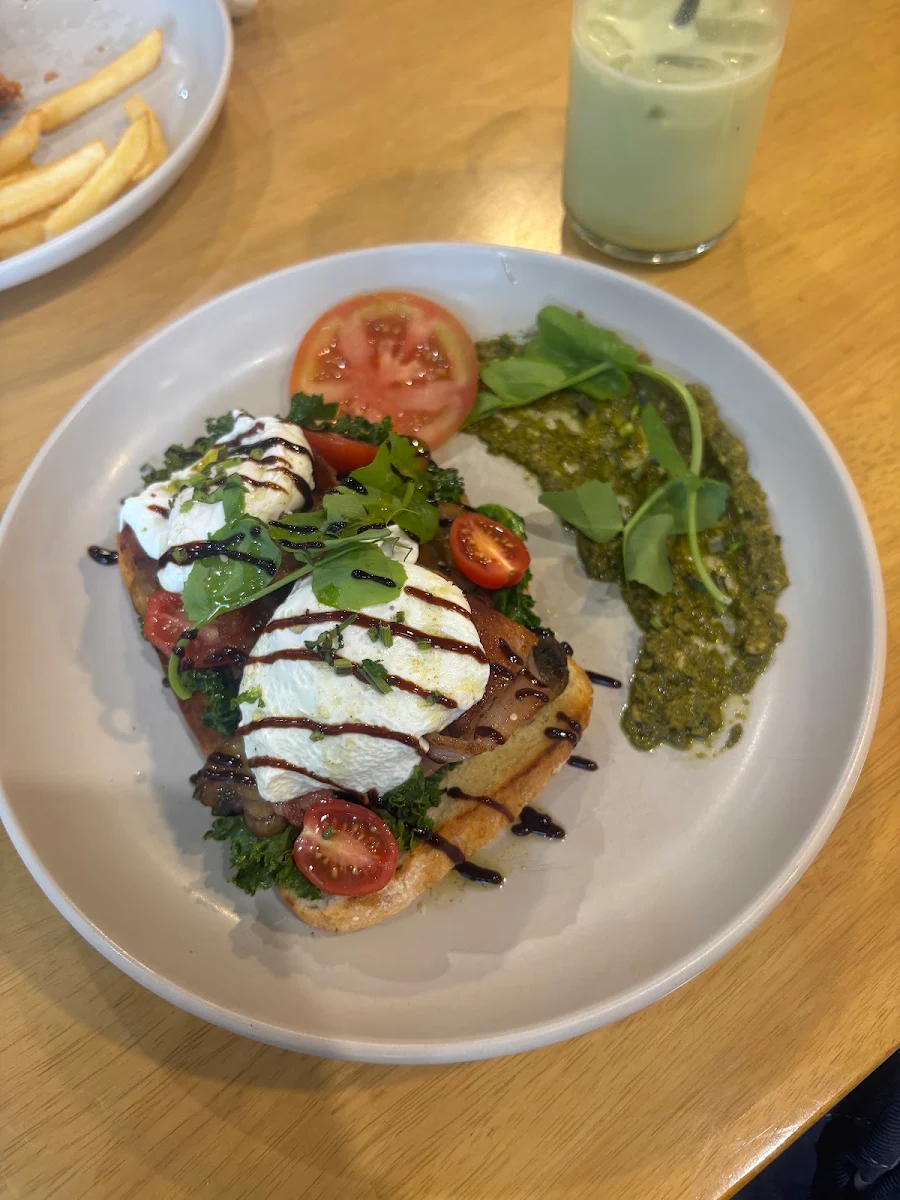 Food & drink, Golden Moment Cafe & Restaurant