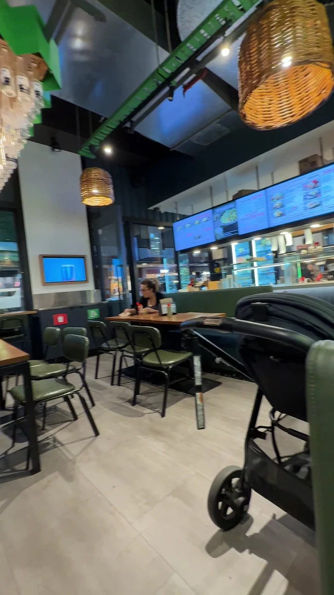 Vibe, Mad Mex Rouse Hill