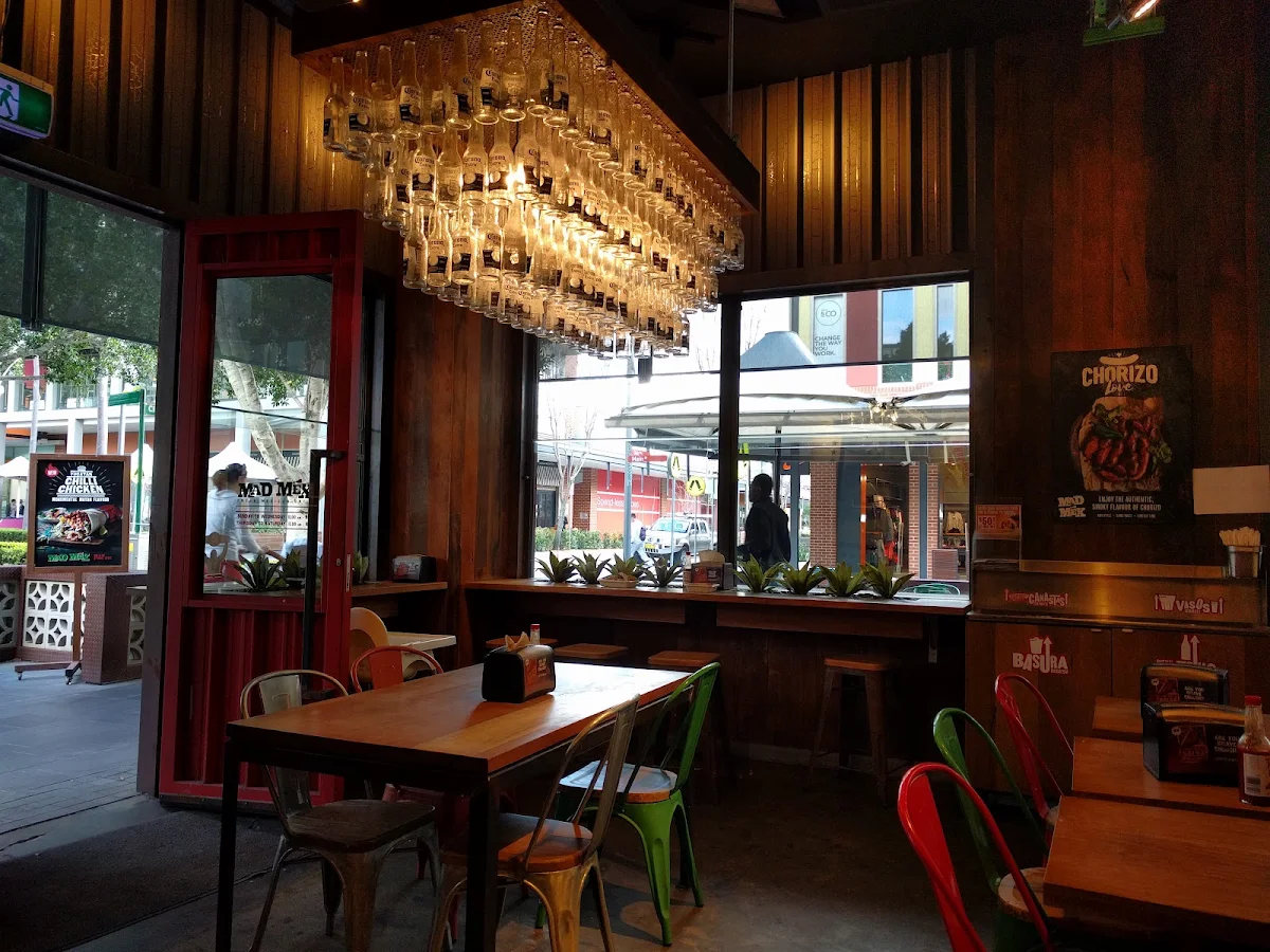 Vibe, Mad Mex Rouse Hill