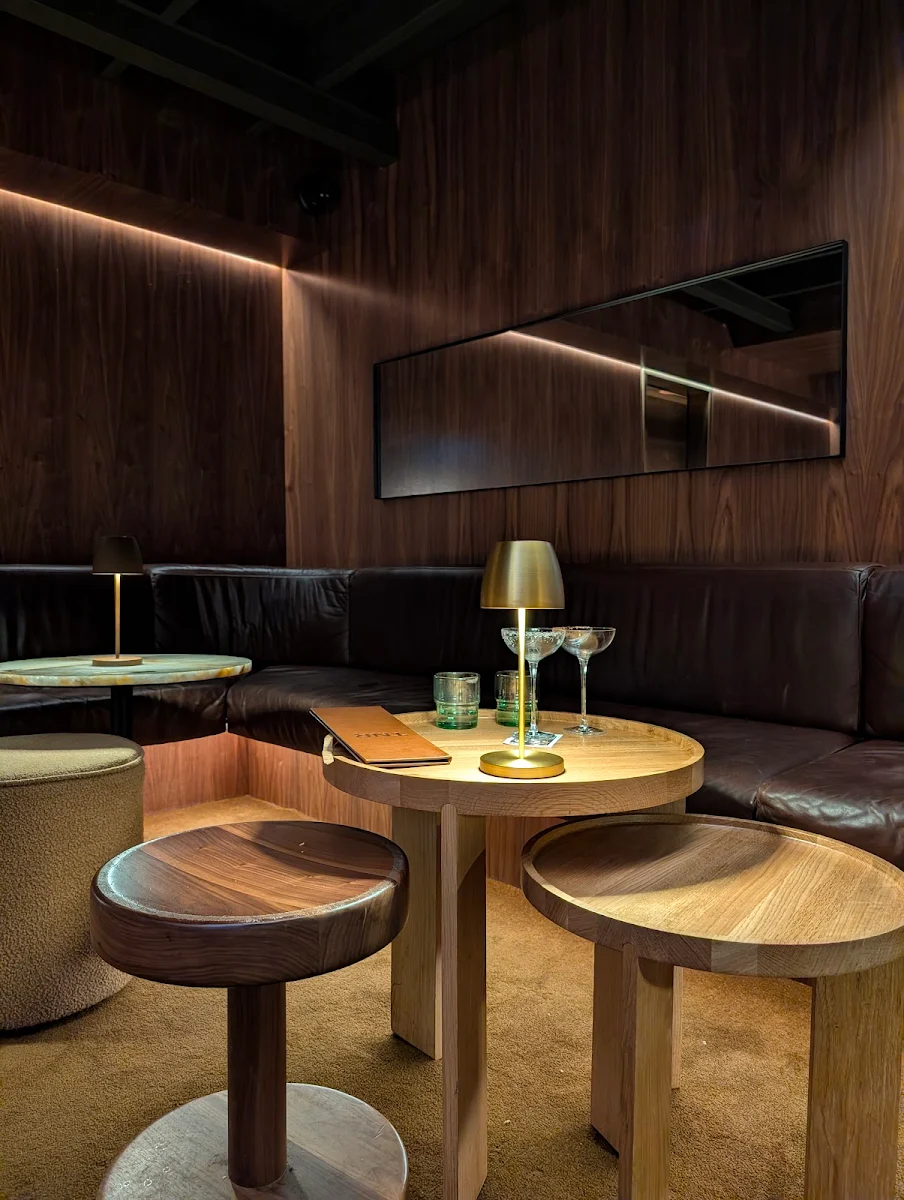 Vibe, The Nixon Room