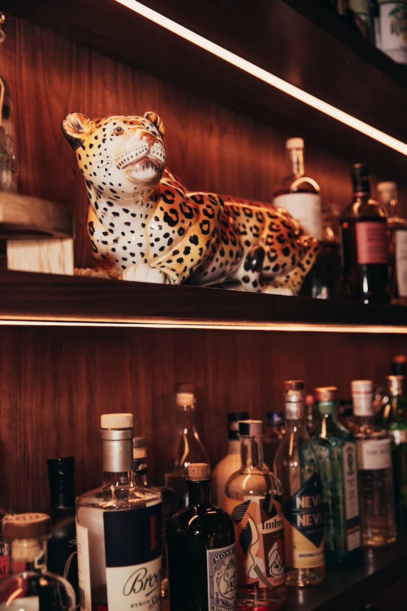 Vibe, The Nixon Room