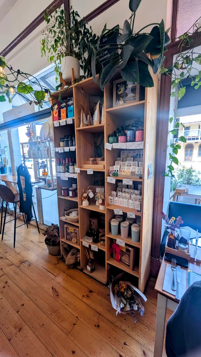 Vibe, The Banksia Tree Cafe and Restaurant