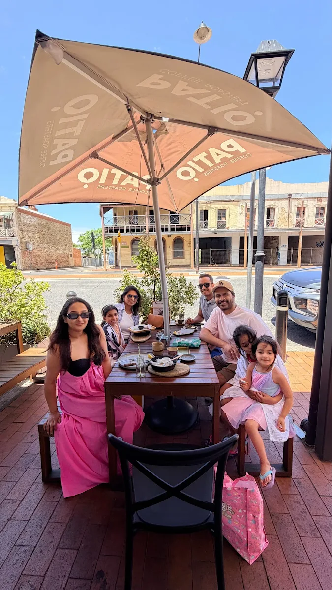 Vibe, The Banksia Tree Cafe and Restaurant