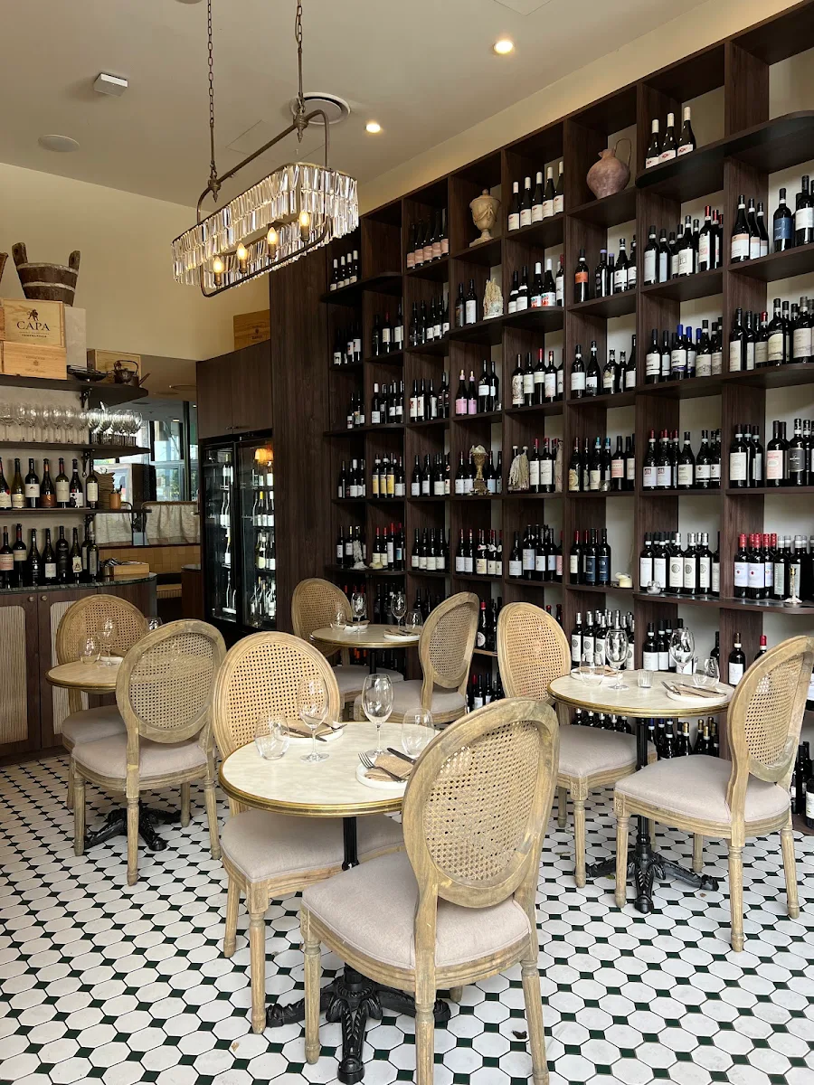 Vibe, South City Wine Bar & Bistro