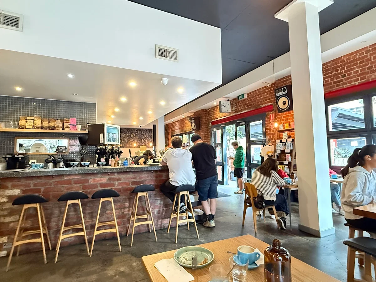 Vibe, Proud Mary Coffee