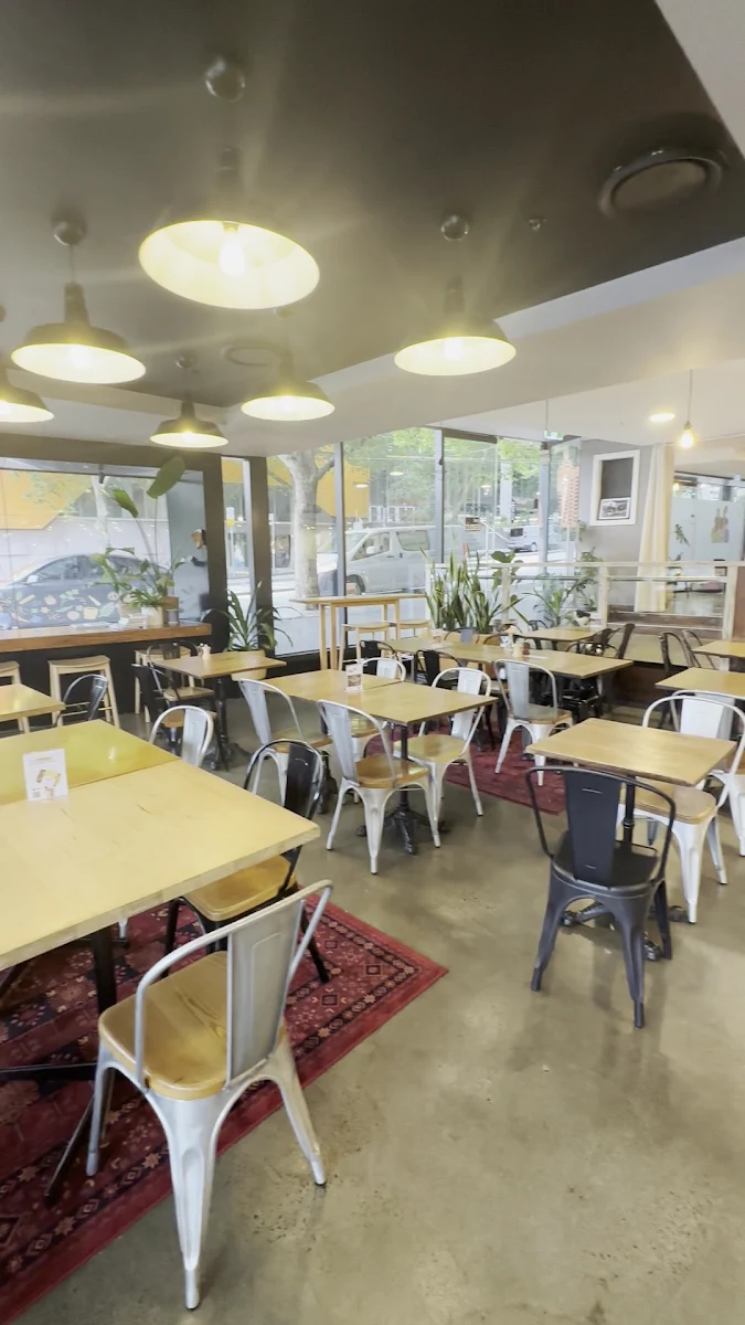 Vibe, Meals with Impact