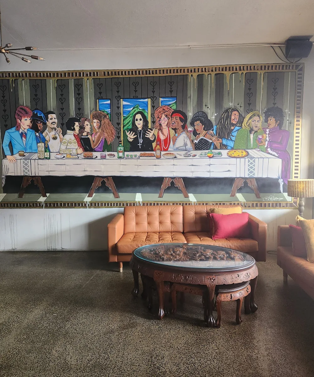 Vibe, Hotel Metropole Lismore
