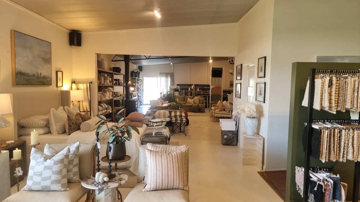 Vibe, Larder & Home