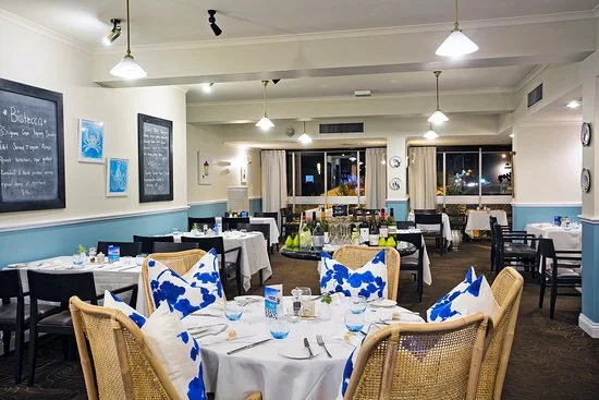 Vibe, Riviera Bar & Grill