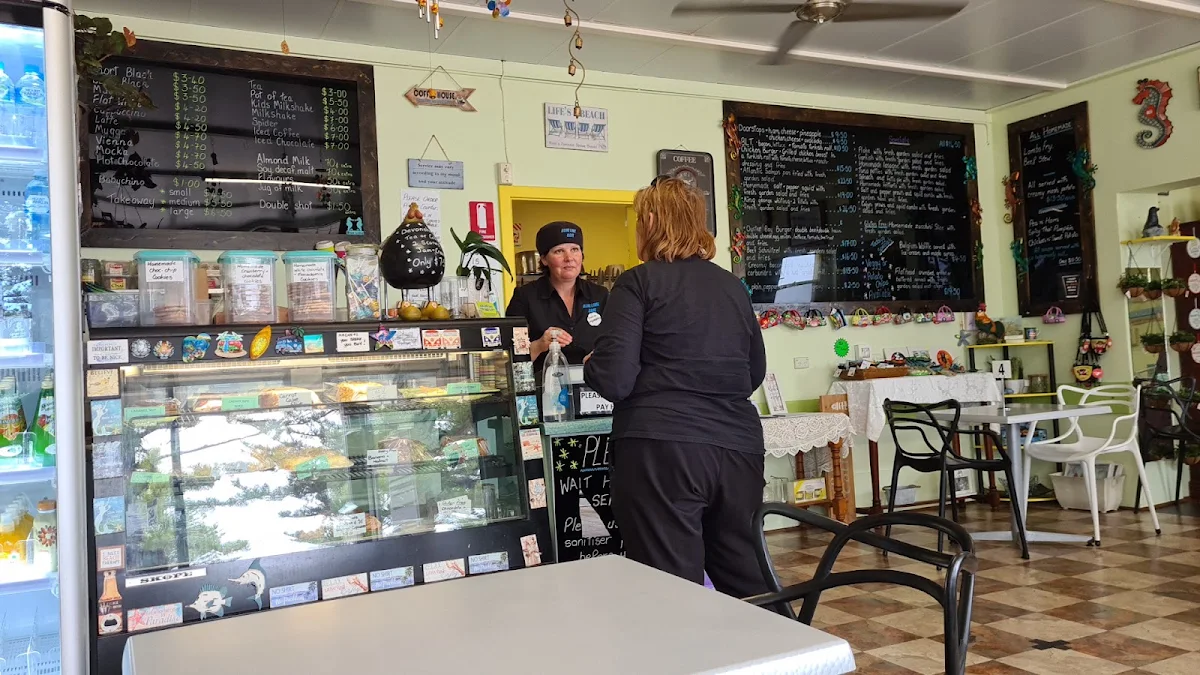 Vibe, Peterson’s Blue Lime Cafe & Deli