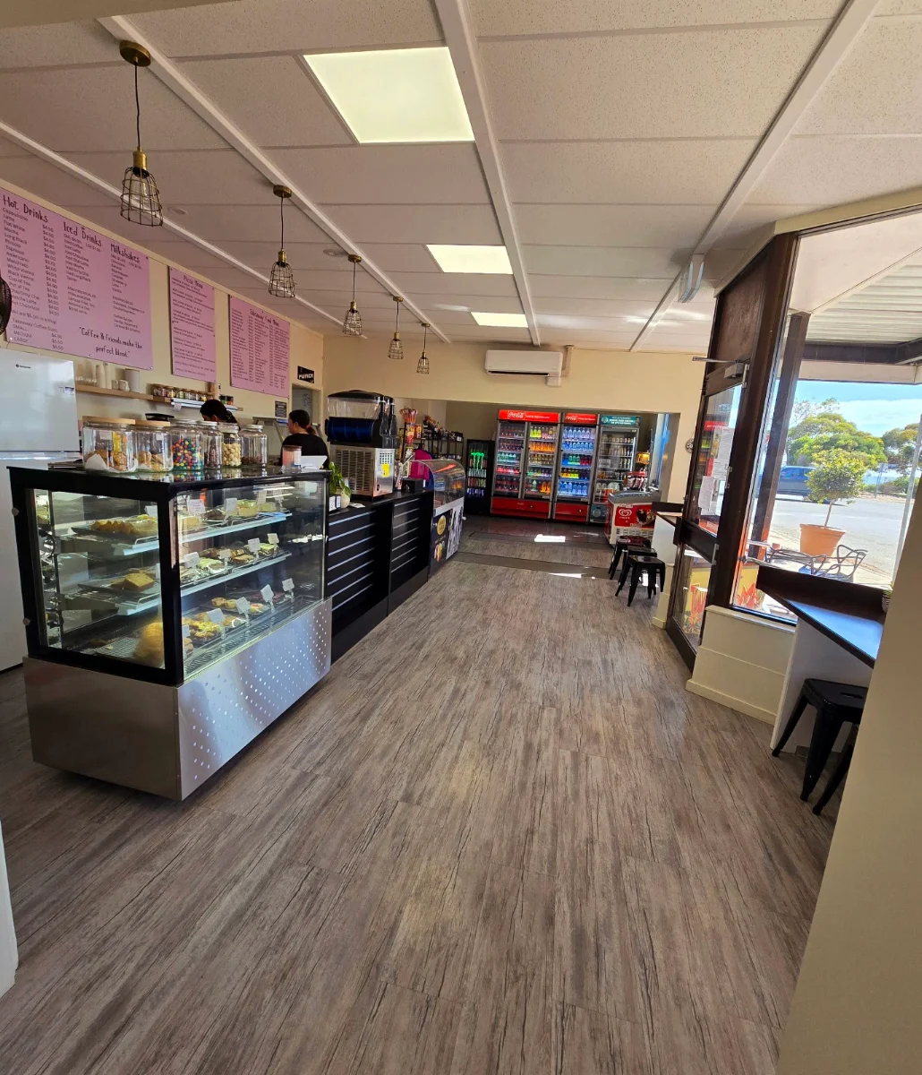 Vibe, Peterson’s Blue Lime Cafe & Deli